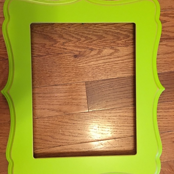 Frame:20x17 lime green frame. Fits a 14x11 picture - Picture 3 of 4